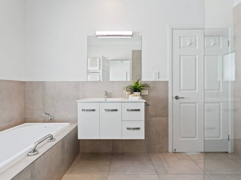 6 Weber Court, Nerang, QLD 4211 AUS