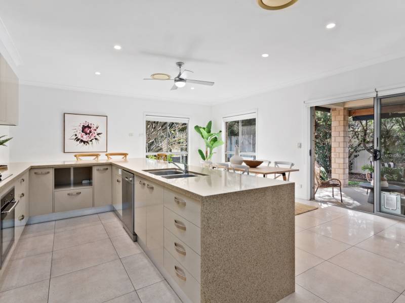 6 Weber Court, Nerang, QLD 4211 AUS