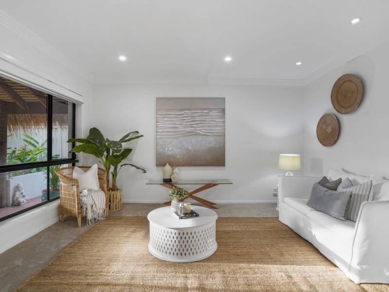 18A The Parade, Helensvale, QLD 4212 AUS