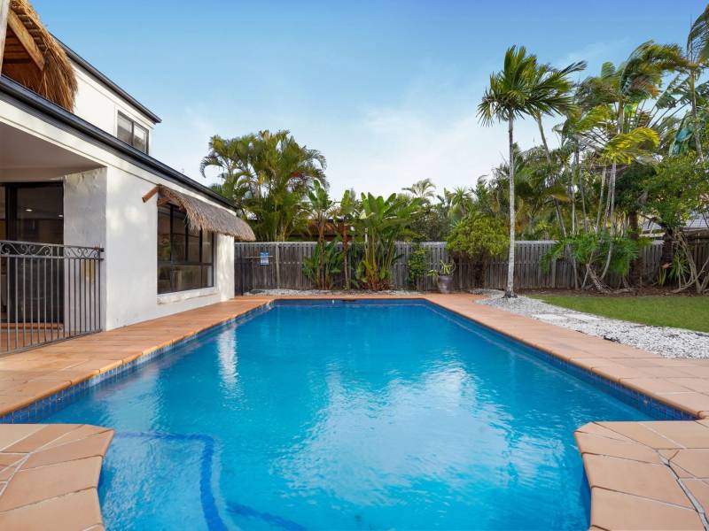 18A The Parade, Helensvale, QLD 4212 AUS