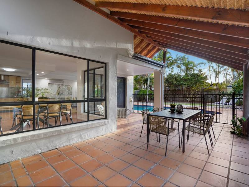 18A The Parade, Helensvale, QLD 4212 AUS