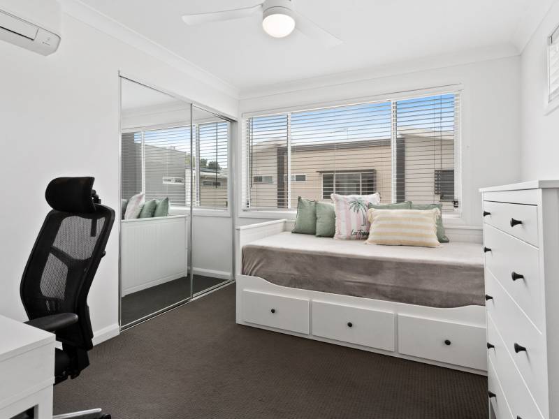 33/138 Central Street, Labrador, QLD 4215 AUS