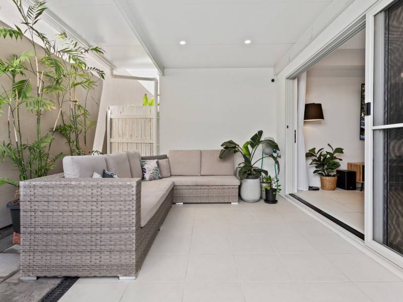 33/138 Central Street, Labrador, QLD 4215 AUS