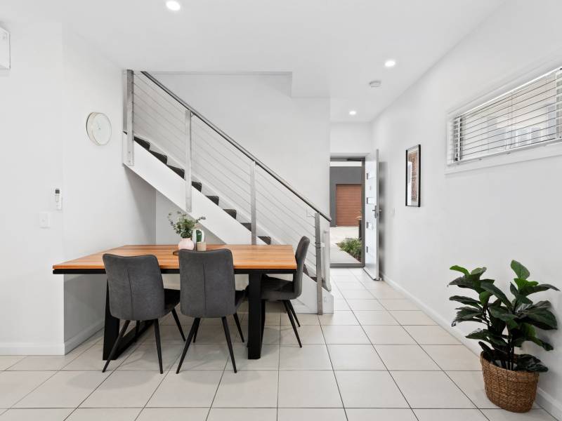 33/138 Central Street, Labrador, QLD 4215 AUS
