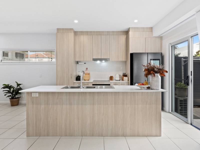 33/138 Central Street, Labrador, QLD 4215 AUS